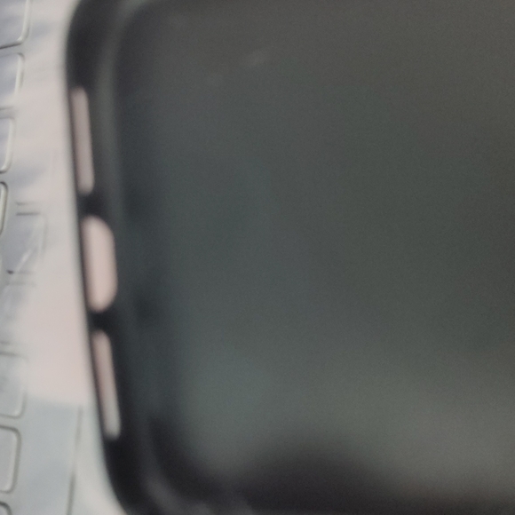 Pink fur iPhone 11 phone case - Picture 4 of 5